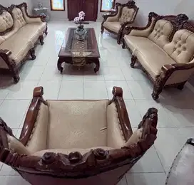 Set Sofa Tamu Mewah Ukiran Klasik Kayu Jati