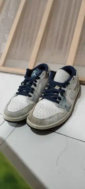 Nike Air Jordan 1 Low SE Washed Denim 100% Authentic