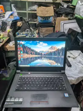 Laptop Lenovo Ideapad v310