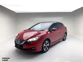 NISSAN LEAF TWO TONE EV 2022 RED ON BLACK
