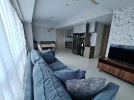 DI SEWAKAN APARTEMEN LA RIZ MANSION (ATAS PAKUWON MALL SURABAYA)