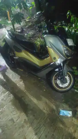 Nmax 2018 hanya lecet pemakaian