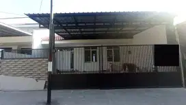 RUMAH SIAP HUNI !! Lokasi Strategis di Surabaya Barat !