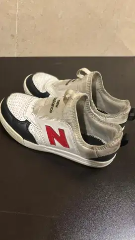 Sepatu New Balance size 32,5