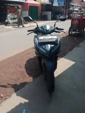 DIJUAL HONDA VARIO 125 ESP CBS ISS THN 2022 WARNA BIRU