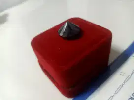 Natural Black Diamond ( Berlian Hitam )