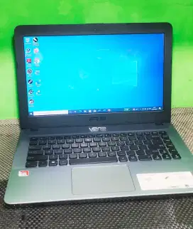 laptop Asus Vivobook AMD A4-9125 Ram RAM 4GB HARDIS 500GB layar 14in