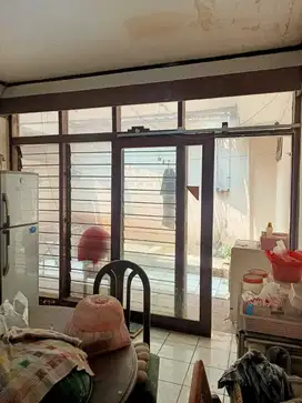 Dijual Cepat Rumah  di Pondok Indah. Jakarta Selatan, Dibawah NJOP