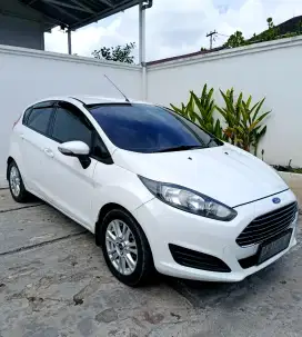 Ford fiesta matic 2013
