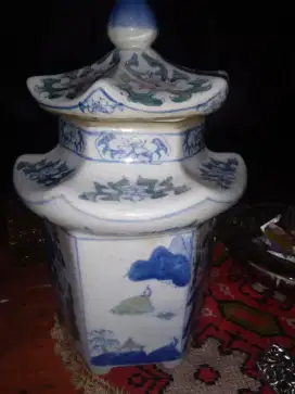 Guci rumah cina lawasan