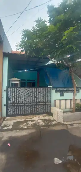 Rumah 10 menit ke Plaza Taman Harapan Baru SHM Dibantu KPR J-31599