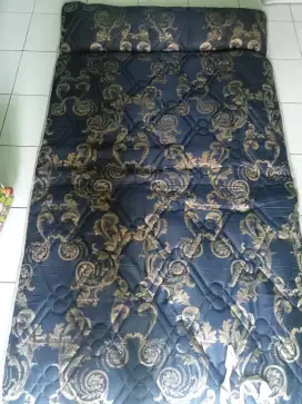 Matras lantai serenity