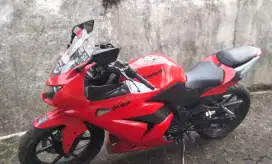 Ninja 250 warna merah