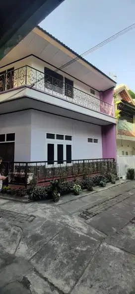 JALAN MAYJEND PANJAITAN GG III NO 23, PENANGGUNGAN, KLOJEN MALANG