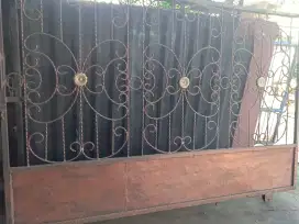 Pagar bekas besi tempa