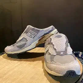 New Balance 2002 R Mule Size 42
