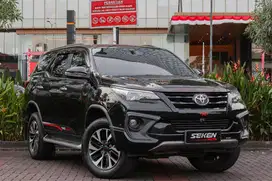 Toyota Fortuner VRZ TRD 2.4 Diesel Solar AT 2017 Hitam Metalik