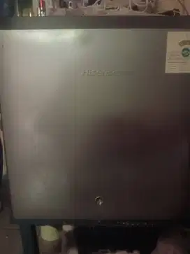 Kulkas portable merek hisense