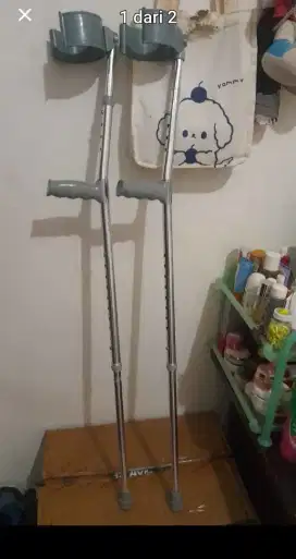 Tongkat kruk ketiak stenles