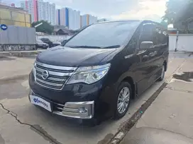 DP MURAH - Nissan Serena 2.0 Highway Star Panoramic Bensin-AT 2017
