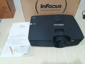 Proyektor infocus in222