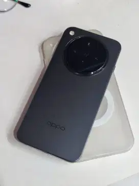 Oppo Find X 8 12/256 
Unit dan casan