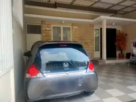 2 Lantai Manyar Tirtoasri