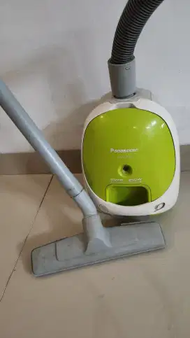 SHARP VACUUM CLEANER