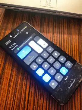 Infinix Smart 8 (mines pecah lcd)