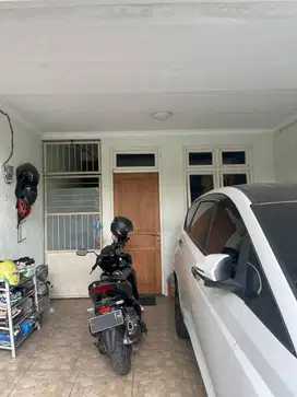 Rumah Murah Dijual Dekat UNAIR & Pasar Pucang, Lokasi Strategis!