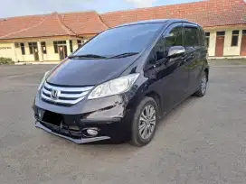 KM 62rb Honda Freed 1.5 e 2015 matic