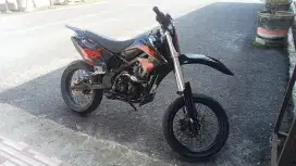 Kawasaki KLX 150 D-tracker