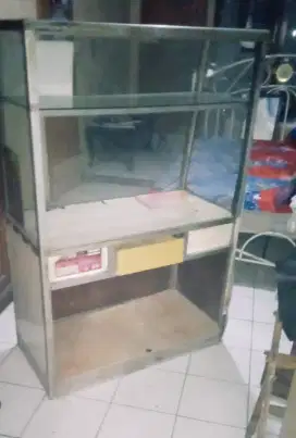 Etalse buat makana