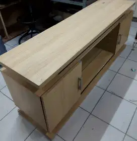 Tempat letak TV (bofet)