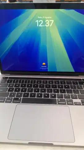 Macbook pro m1 8/256