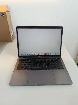 MACBOOK PRO 2017 TOUCHBAR i5 13 RAM 8GB SSD 512GB MINUS PINKSPOT