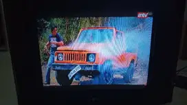 Tv LG 21 Inci layar datar minus pecah bodi belakang sudah saya lem
