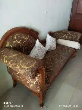 Di Jual Kursi Cleopatra + Meja Telepon