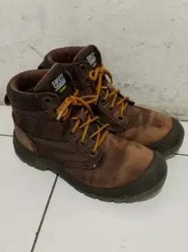 Spatu safety joger original size 38 besar