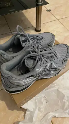 sepatu asics gel sekiran