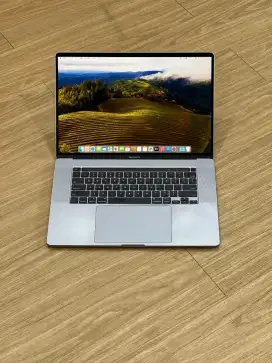 MacBook Pro A2141 2019  , 16 inch , 16/512