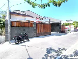 Rumah Baru Lux Klasik 1 lt Dekat ke Manahan Solo Kota