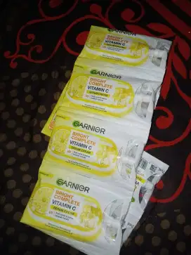 Garnier serum cream