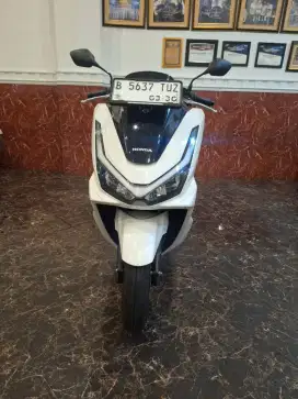 DP 1 JT HONDA PCX 160 CBS 2025 LIKE NEW KM 100 . FREE OLI & SERVICE