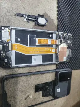 Sparepart ori Terima service hp  gnti lcd batrerai ori  sparepart oti
