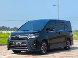 TDP 8 juta,Toyota Voxy 2021 Bensin