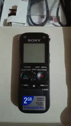 Alat Rekam Suara Sony
