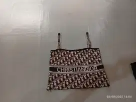 Tangtop pendek sexy
