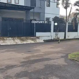 Dijual Rumah Strategis Siap Huni Bintaro Sektor 3