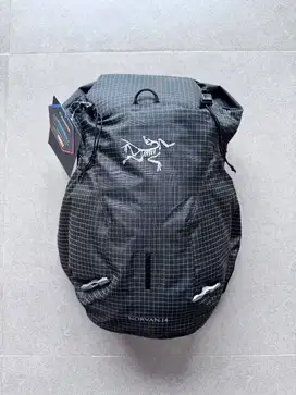 Arcteryx Norvan 14 Vest Hydroflask Trail Run